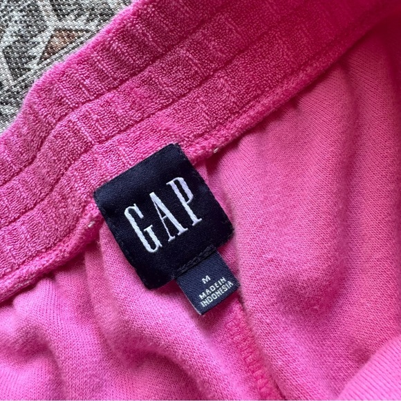 GAP Pink Athletic Shorts Elastic Waistband Stretchy Fit - Picture 2 of 4